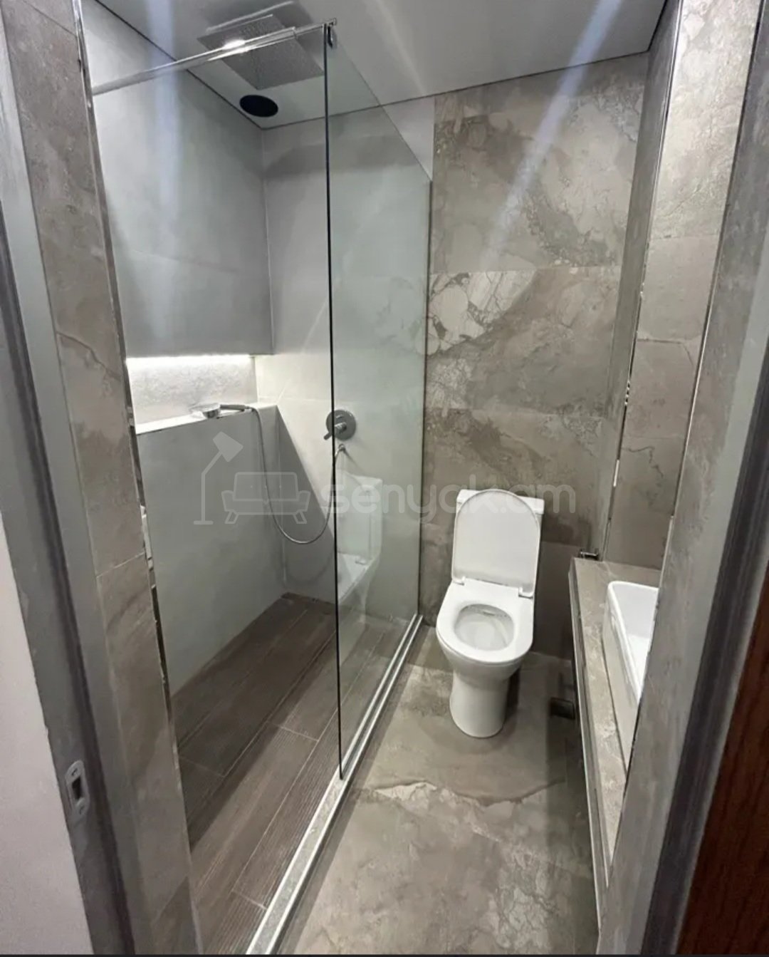 2 Սենյականոց Բնակարան Նորակառույցում, 67քմ, 5/5 հարկ, Կապիտալ Վերանորոգված, Մասամբ Կահավորված