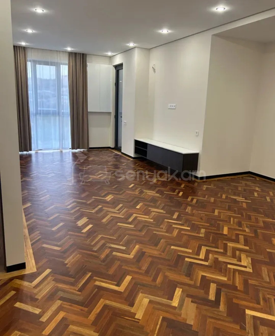 2 Սենյականոց Բնակարան Նորակառույցում, 67քմ, 5/5 հարկ, Կապիտալ Վերանորոգված, Մասամբ Կահավորված