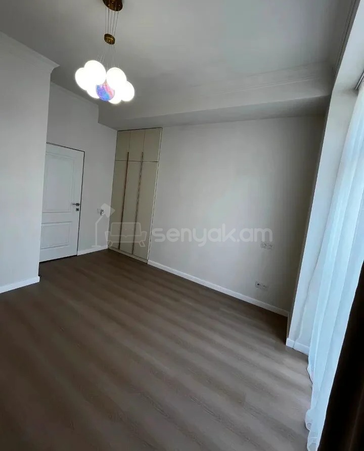 3 Սենյականոց Բնակարան Նորակառույցում, 69քմ, 13/16 հարկ, Դիզայներական Վերանորոգված