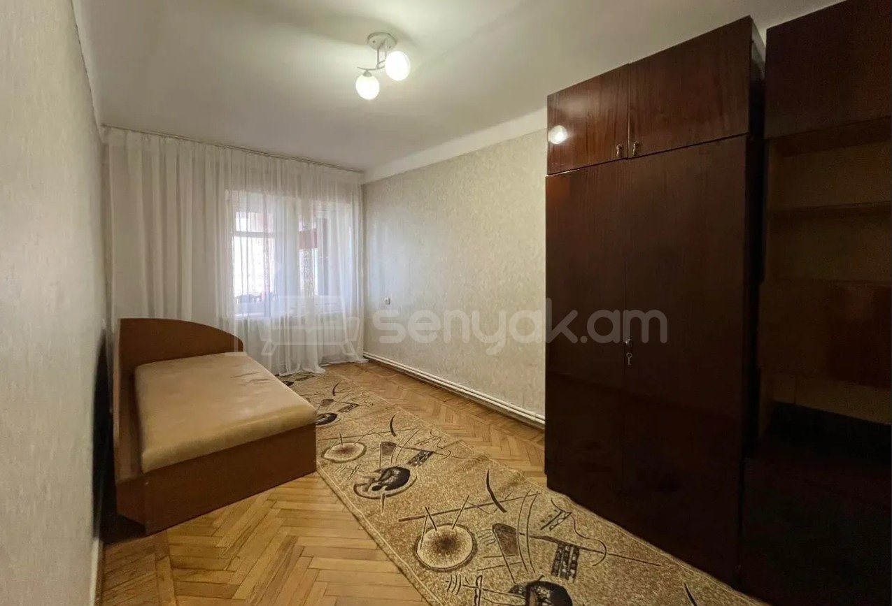 3 Սենյականոց Բնակարան Քարե Շենքում, 82քմ, 5/5 հարկ, Կապիտալ Վերանորոգված, Կահավորված, Արևկող