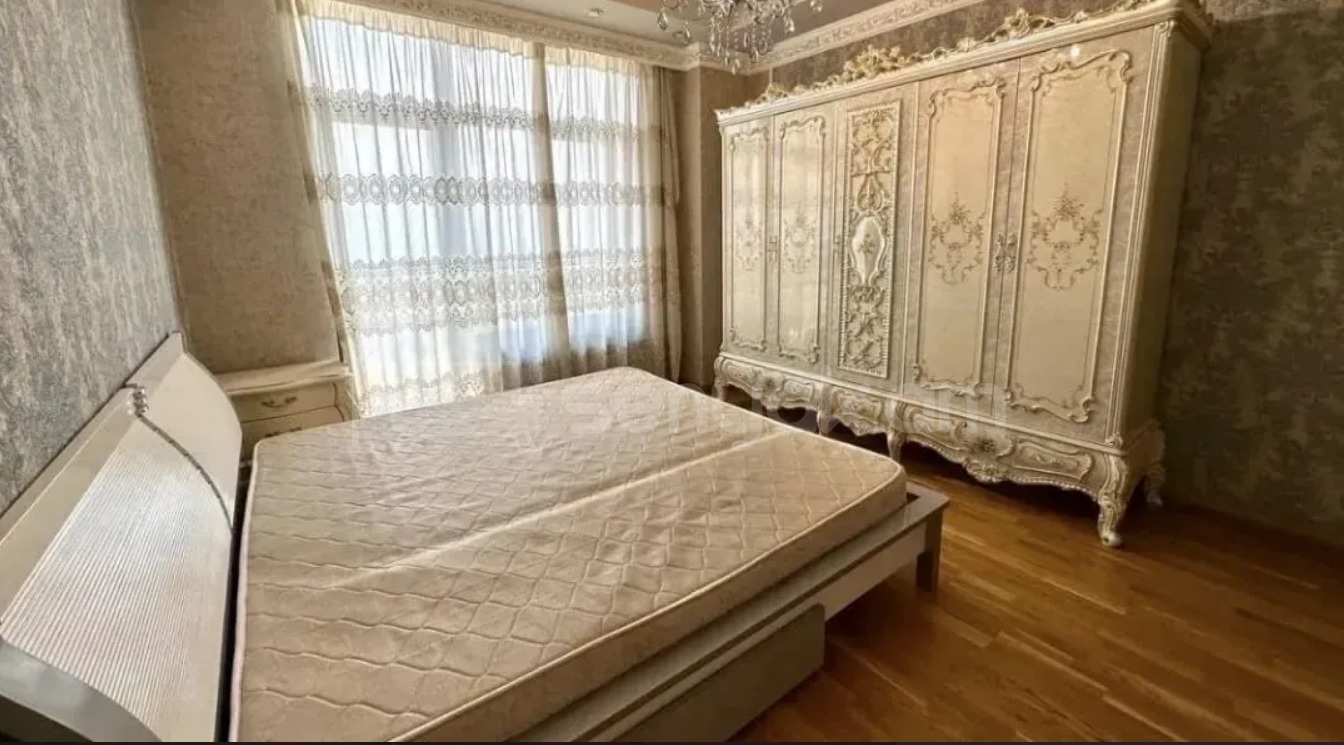 4 Սենյականոց Բնակարան Նորակառույցում, 146քմ, 13/15 հարկ, Կապիտալ Վերանորոգված