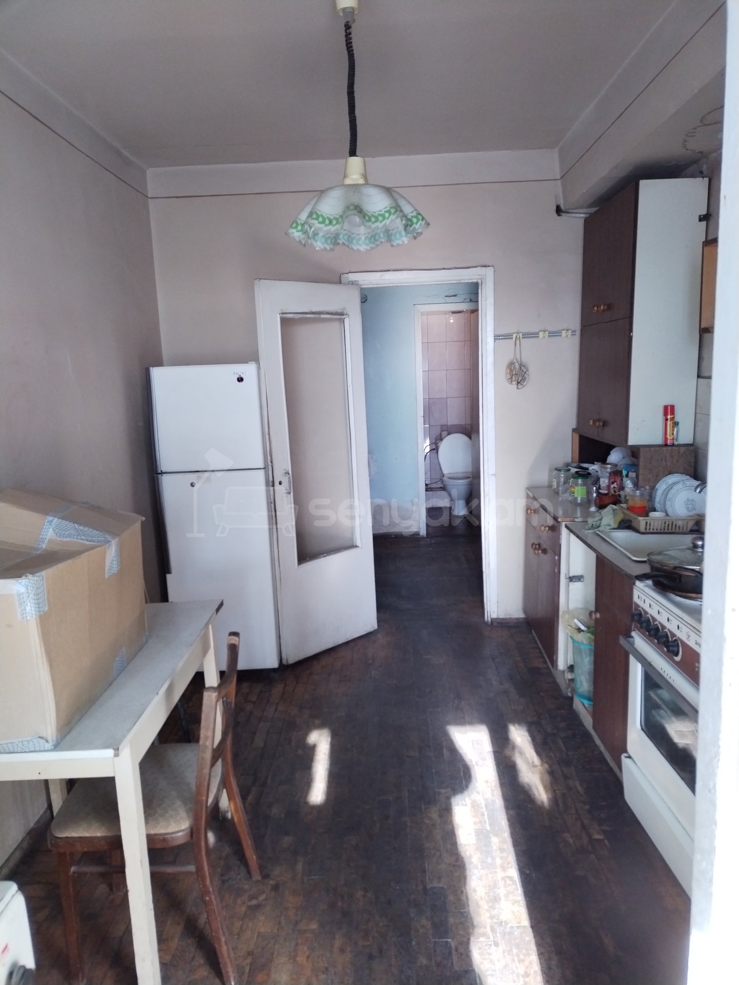 2 Սենյականոց Բնակարան Քարե Շենքում, 77քմ, 3/10 հարկ, Պետական Վիճակում