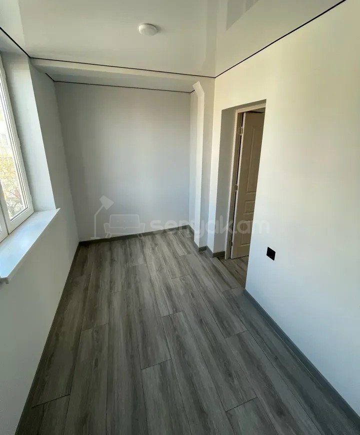 2 Սենյականոց Բնակարան Նորակառույց Քարե Շենքում, 55քմ, 4/5 հարկ, Կապիտալ Վերանորոգված