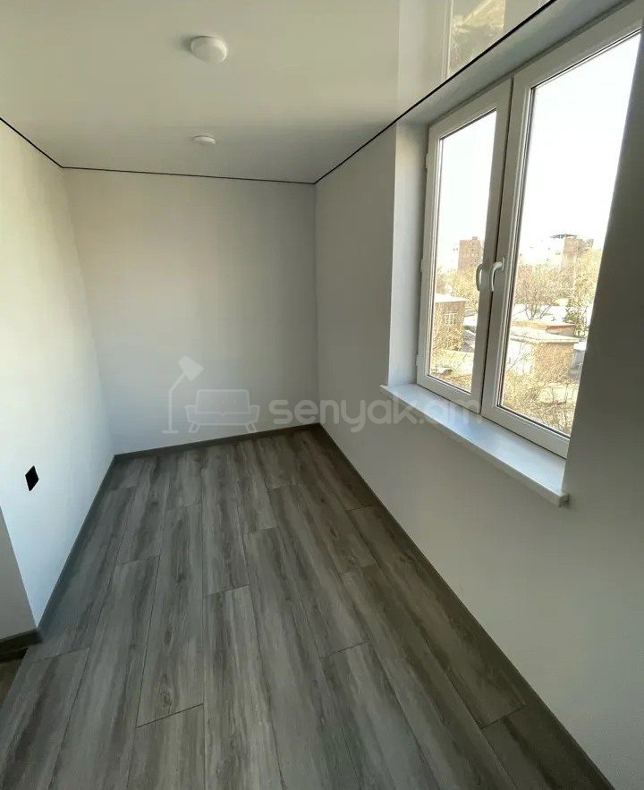 2 Սենյականոց Բնակարան Նորակառույց Քարե Շենքում, 55քմ, 4/5 հարկ, Կապիտալ Վերանորոգված