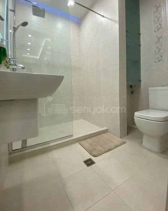 2 Սենյականոց Բնակարան Նորակառույցում, 42քմ, 5/19 հարկ, Դիզայներական Վերանորոգված, Կահավորված