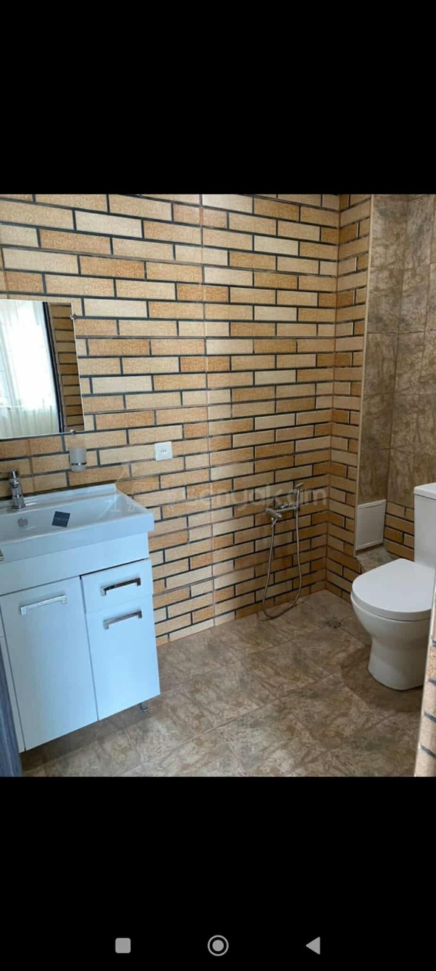 3 Սենյականոց Բնակարան Քարե Շենքում, 80քմ, 2/2 հարկ, Կապիտալ Վերանորոգված, Կահավորված