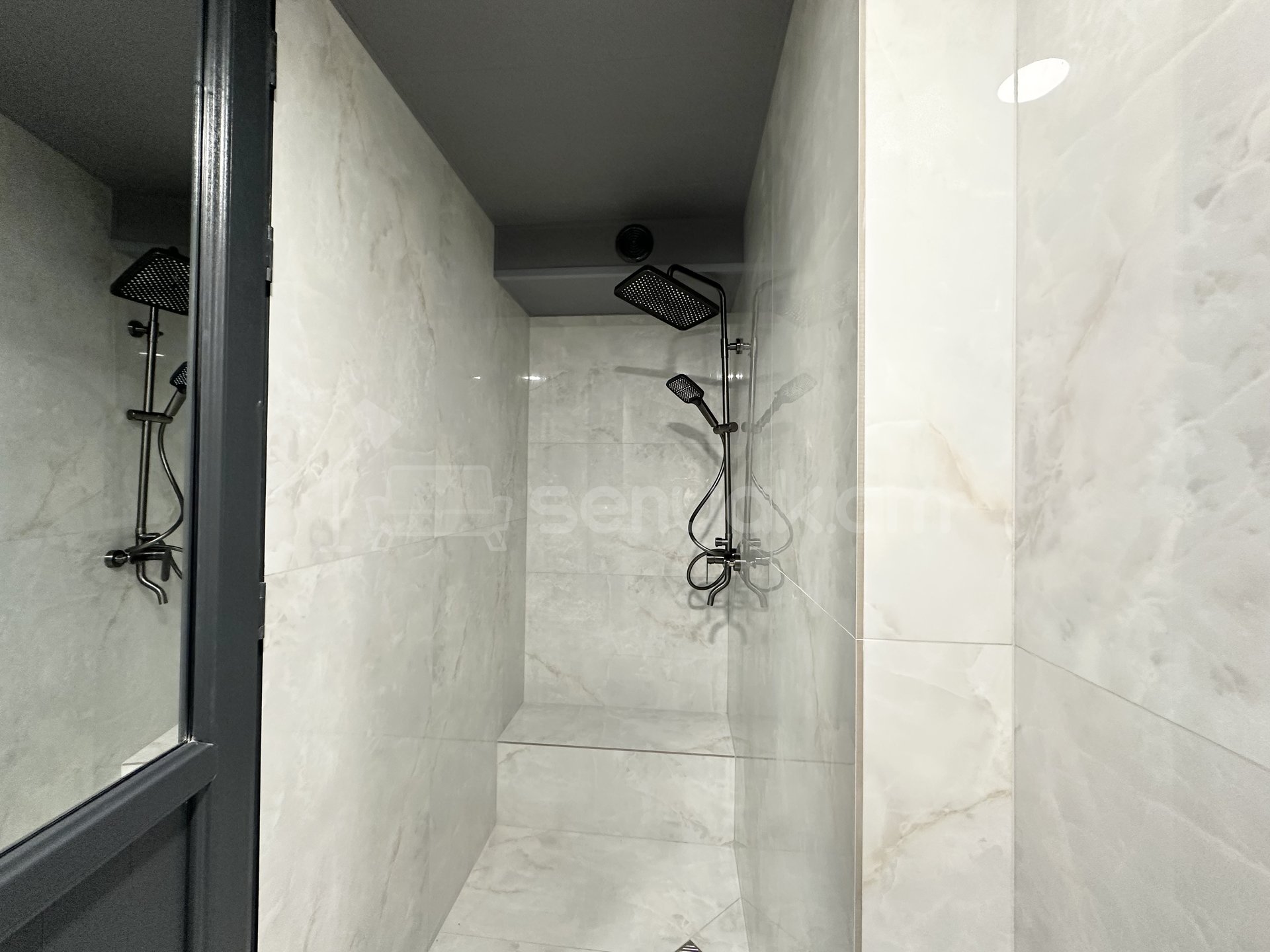 3 Սենյականոց Բնակարան Քարե Շենքում, 67քմ, 1/1 հարկ, Կապիտալ Վերանորոգված, Կահավորված, Արևկող