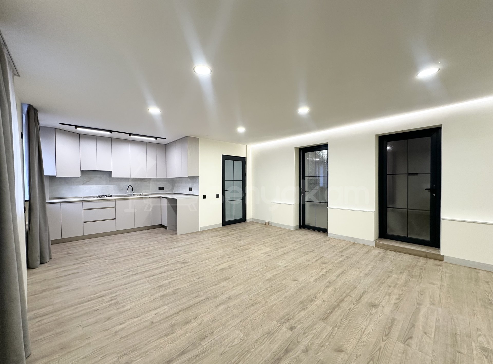 Օֆիսային Տարածք, 67քմ, Կապիտալ Վերանորոգված