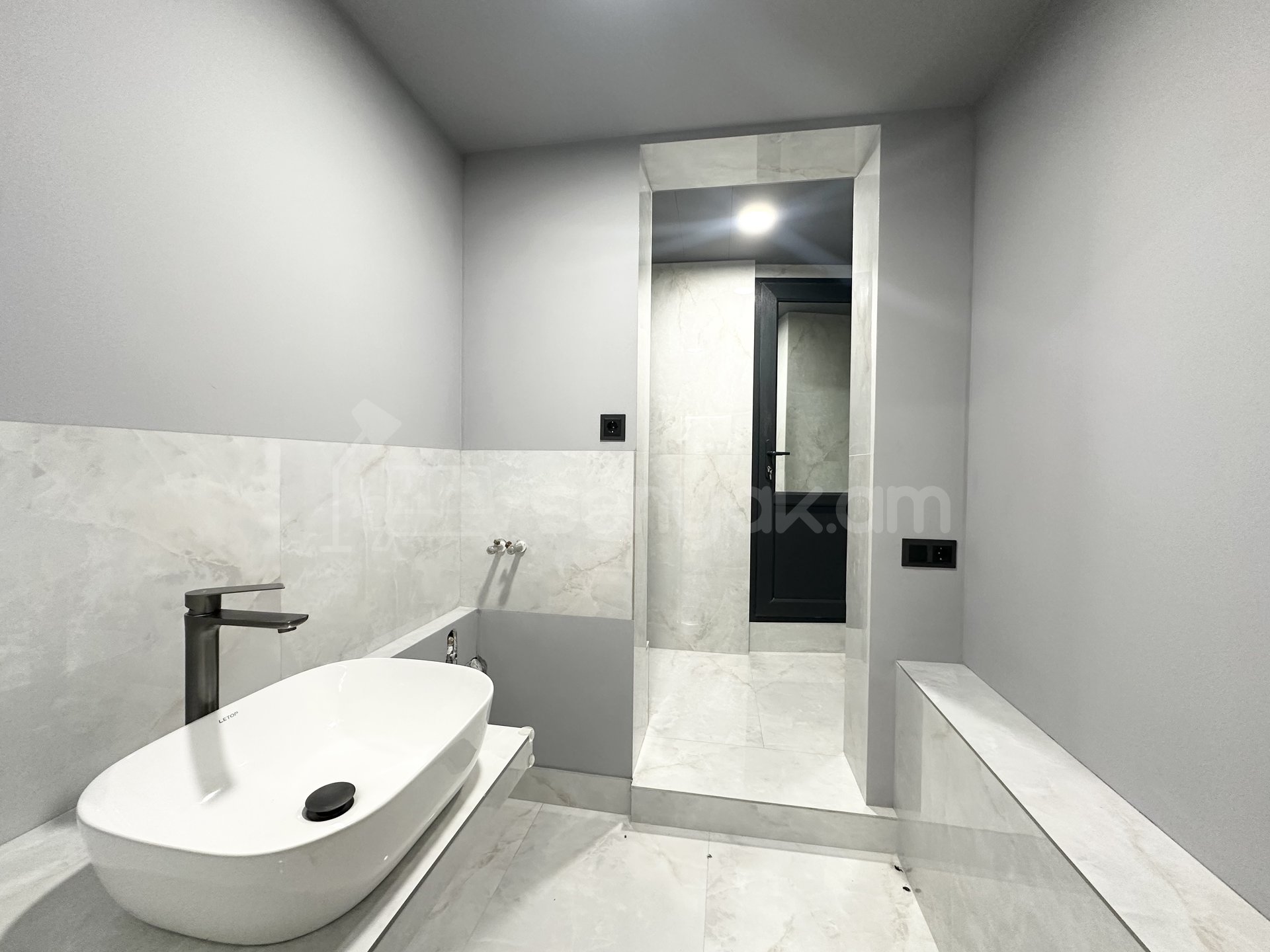 Օֆիսային Տարածք, 67քմ, Կապիտալ Վերանորոգված