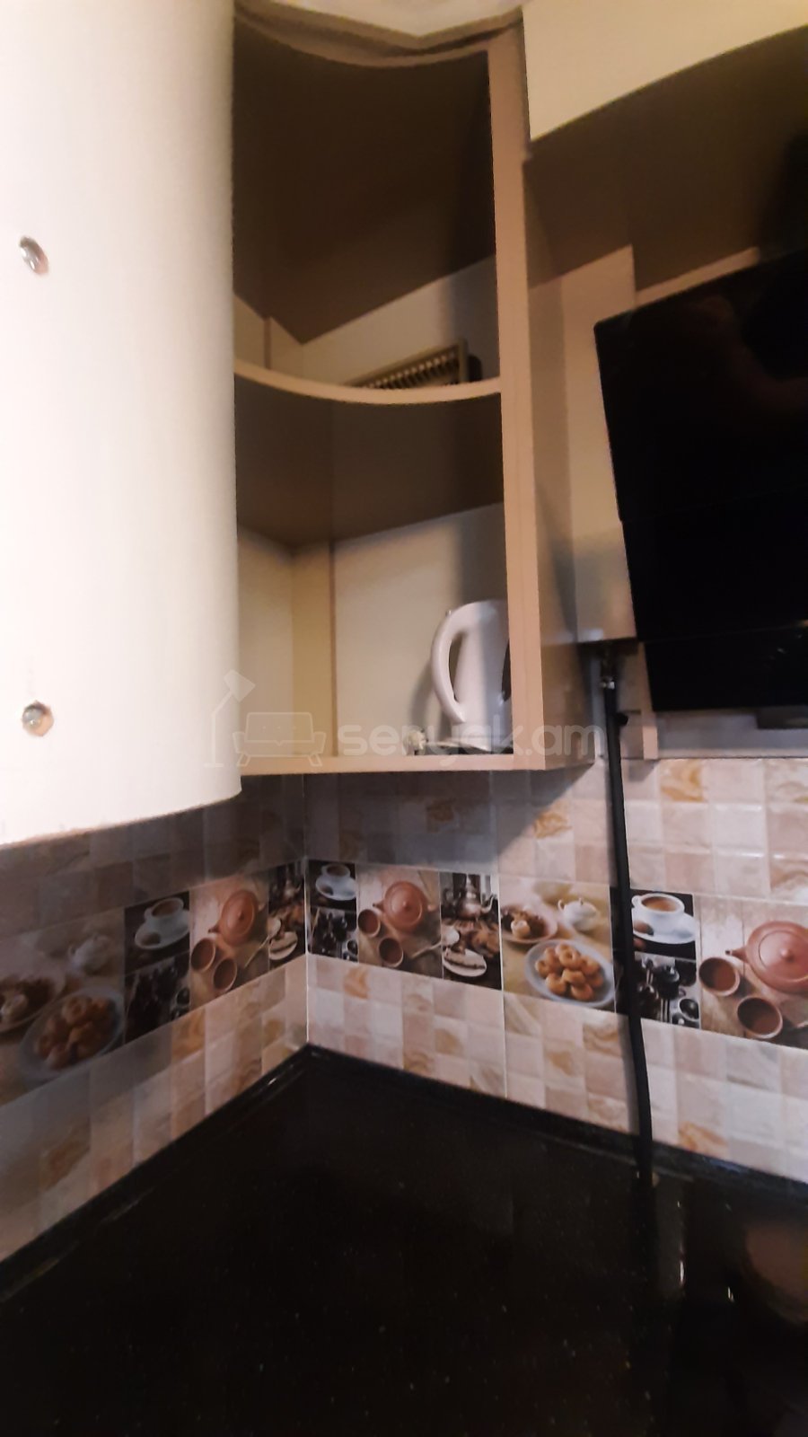 1 Սենյականոց Բնակարան, 37քմ, 4/5 հարկ, Կապիտալ Վերանորոգված, Կահավորված, Արևկող