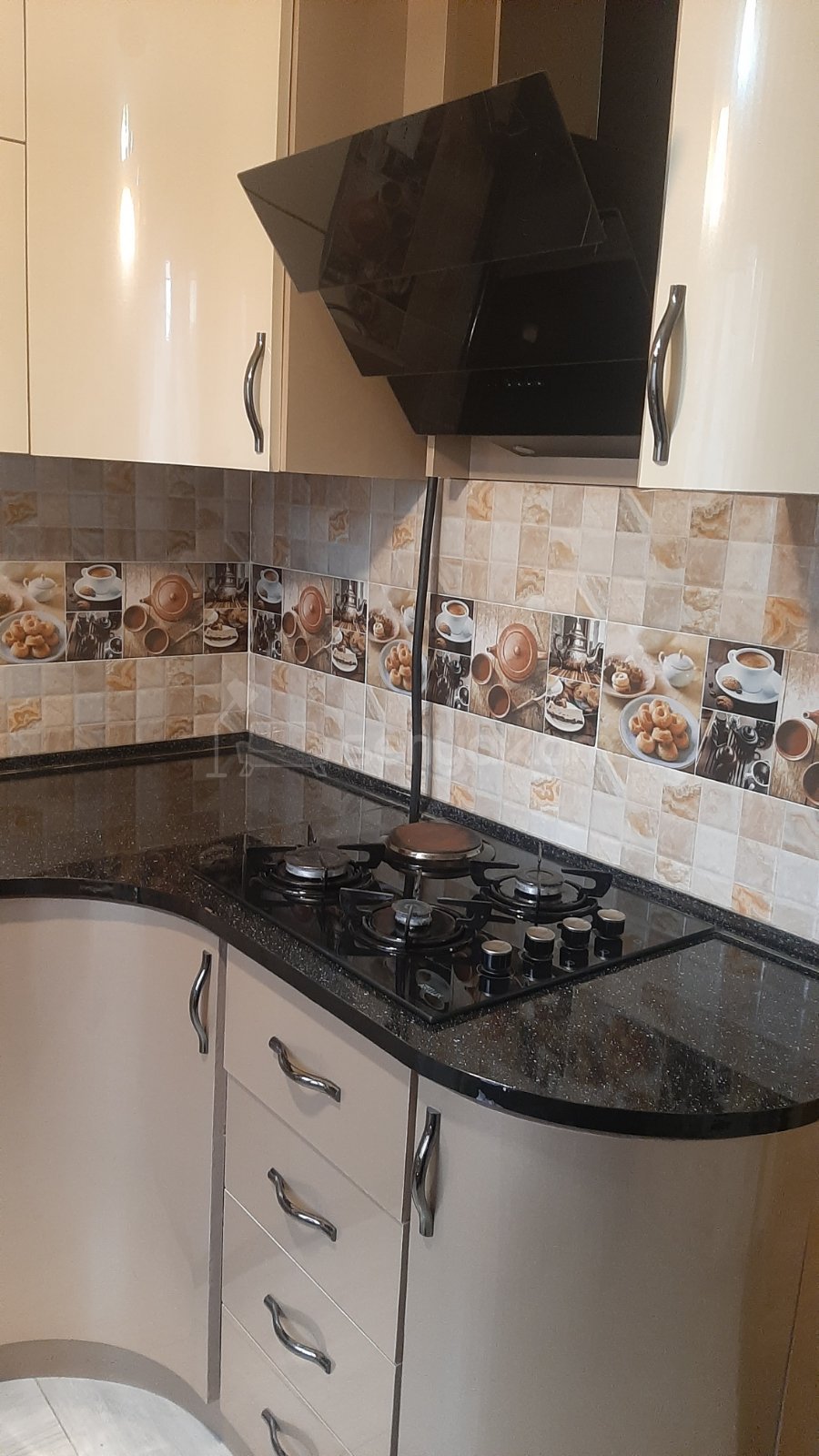 1 Սենյականոց Բնակարան, 37քմ, 4/5 հարկ, Կապիտալ Վերանորոգված, Կահավորված, Արևկող