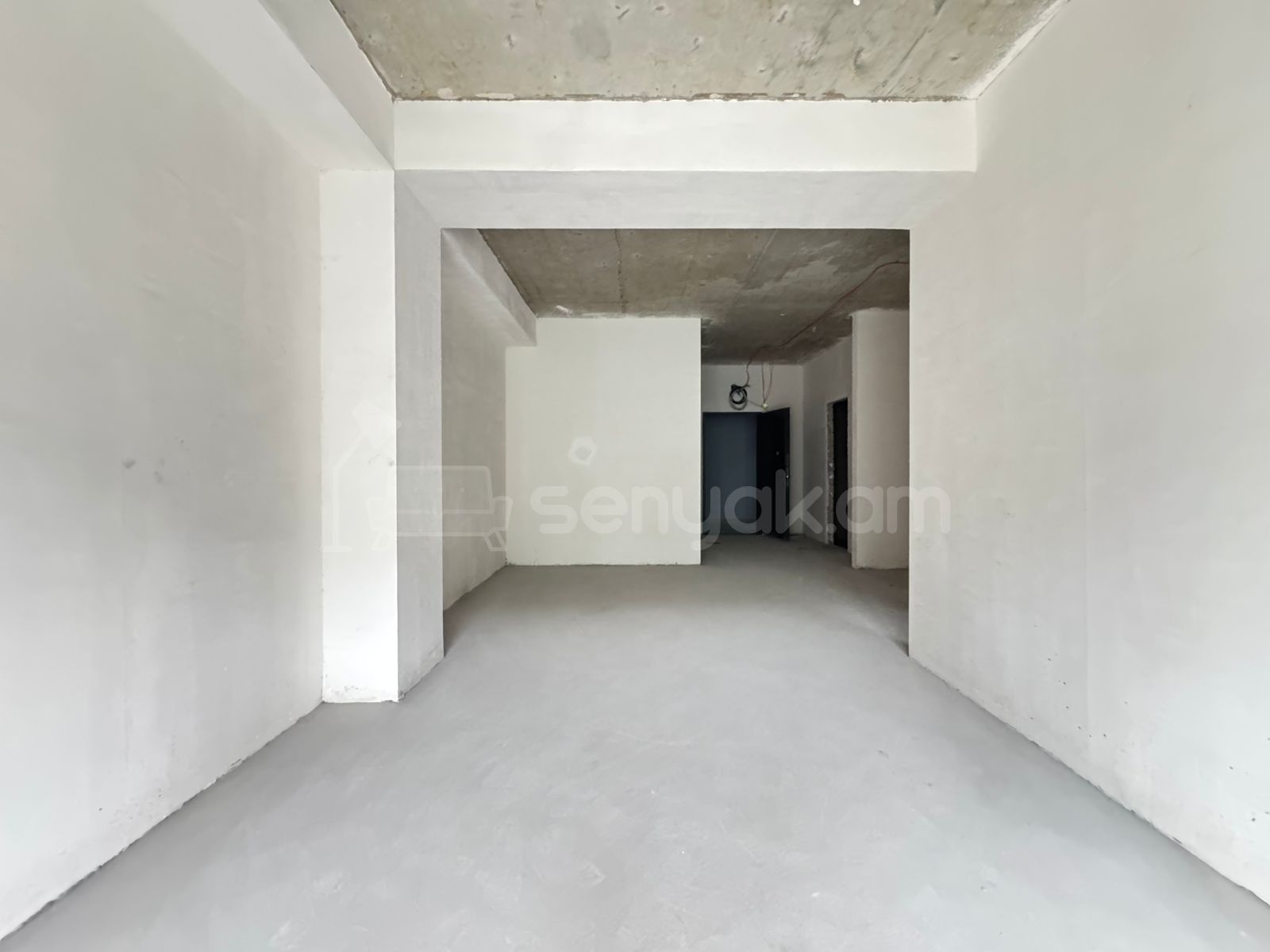 3 Սենյականոց Բնակարան, 85քմ, 3/7 հարկ, Զրոյական Վիճակում