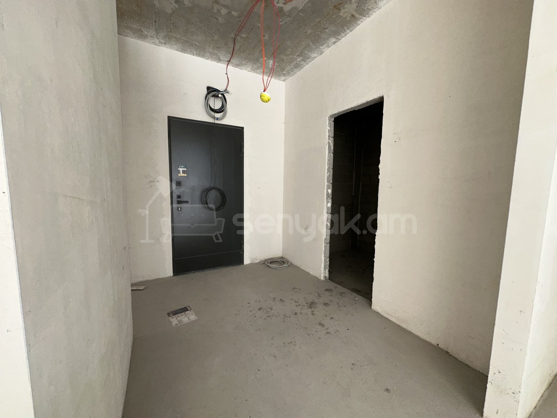 3 Սենյականոց Բնակարան, 85քմ, 3/7 հարկ, Զրոյական Վիճակում