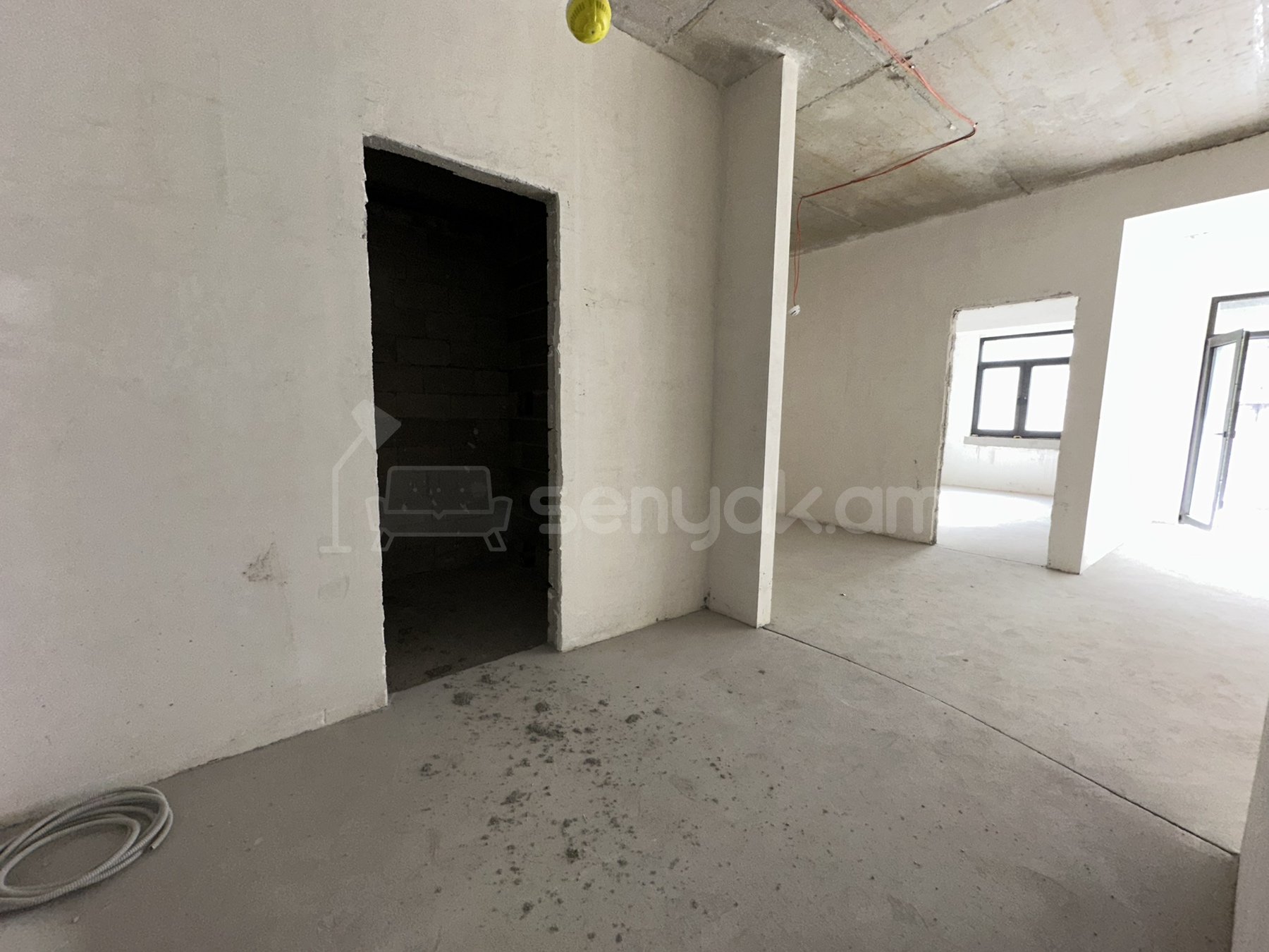 3 Սենյականոց Բնակարան, 85քմ, 3/7 հարկ, Զրոյական Վիճակում