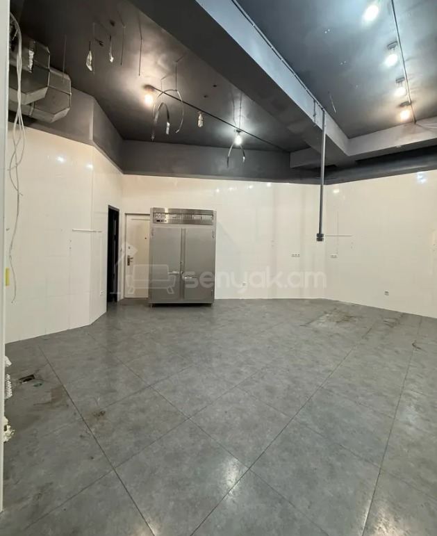 Սպասարկման Տարածք, 256քմ, Կապիտալ Վերանորոգված