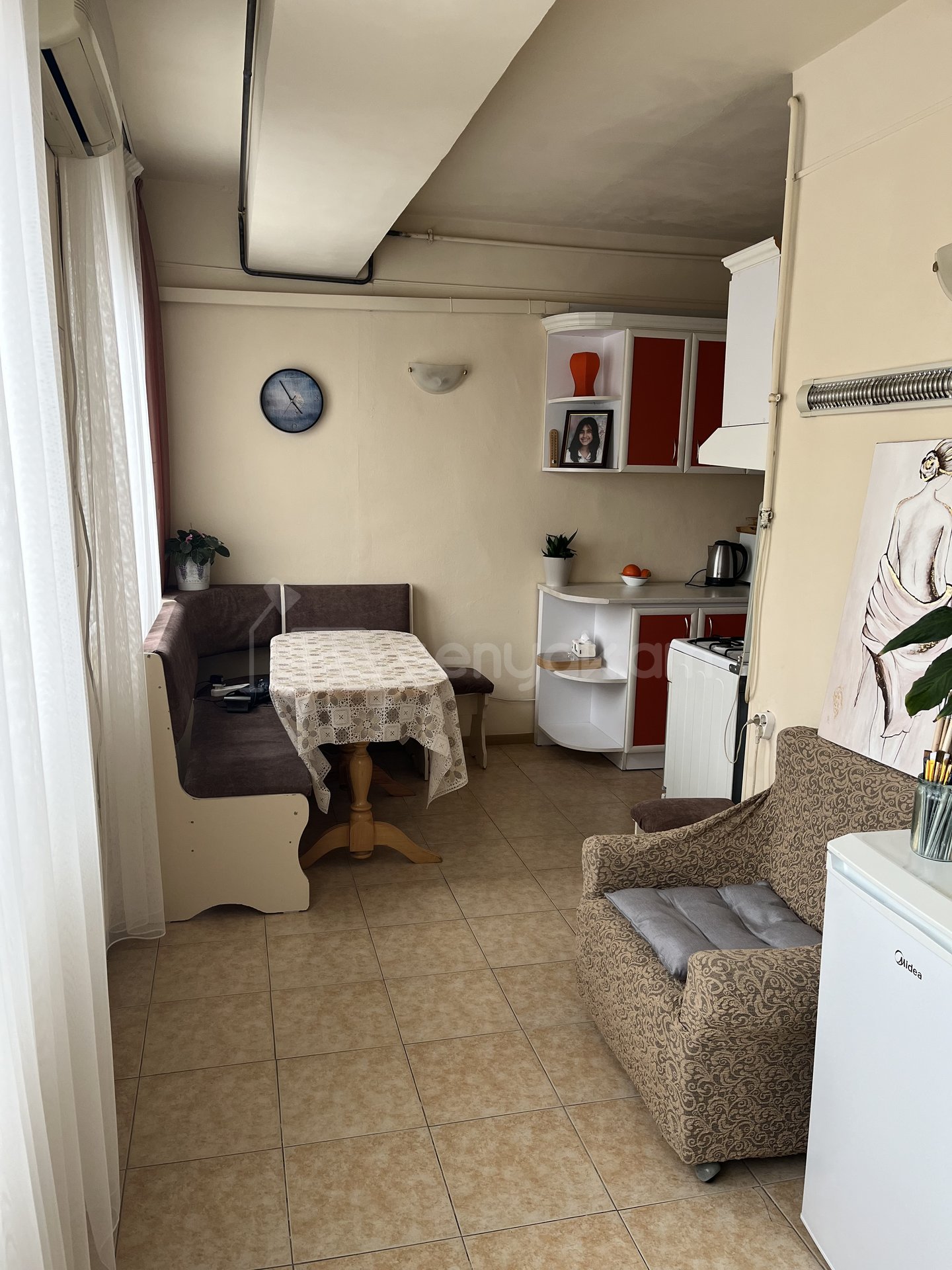 3 Սենյականոց Բնակարան, 90քմ, 7/14 հարկ, Նորմալ Վիճակում