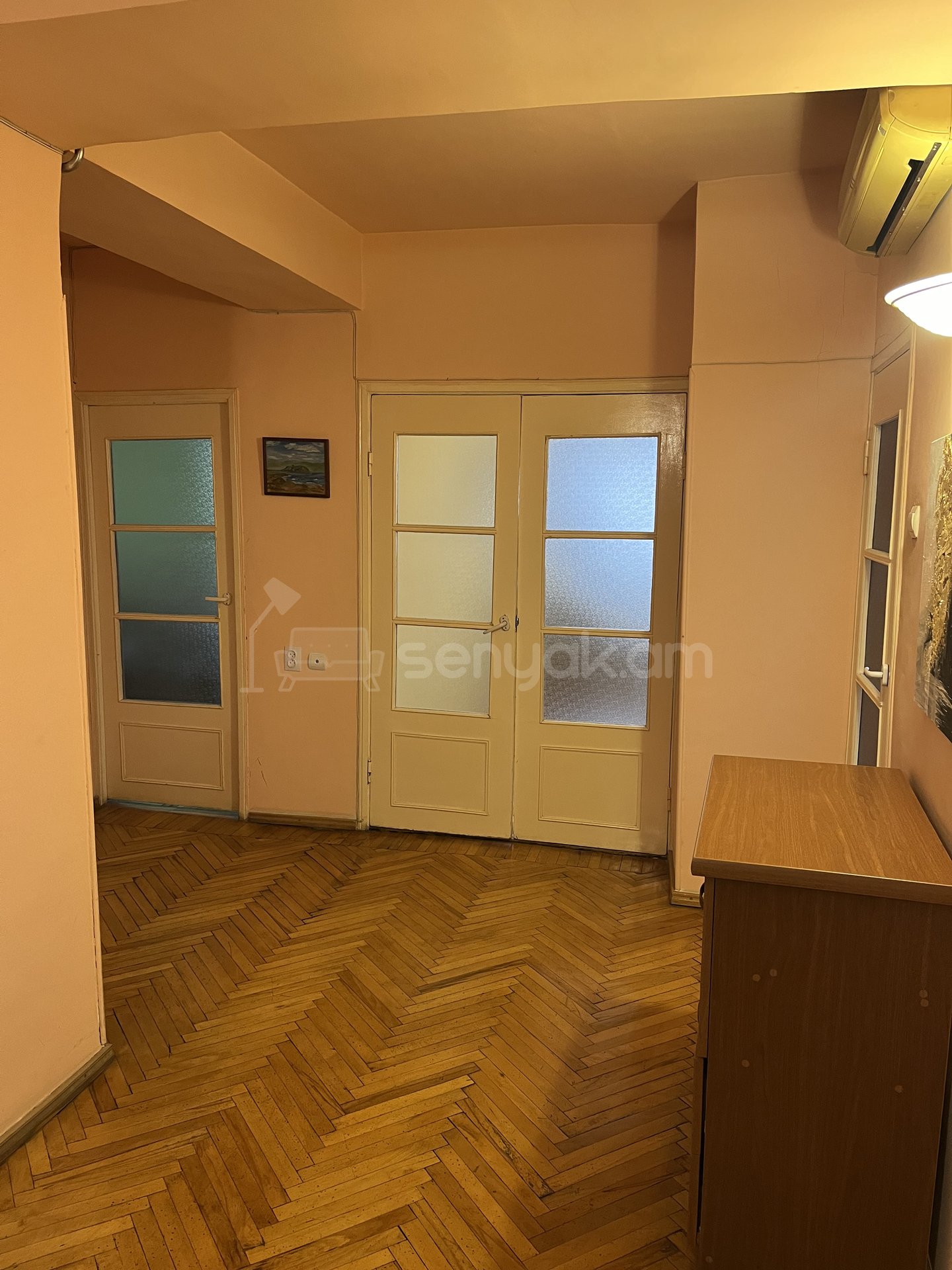 3 Սենյականոց Բնակարան, 90քմ, 7/14 հարկ, Նորմալ Վիճակում