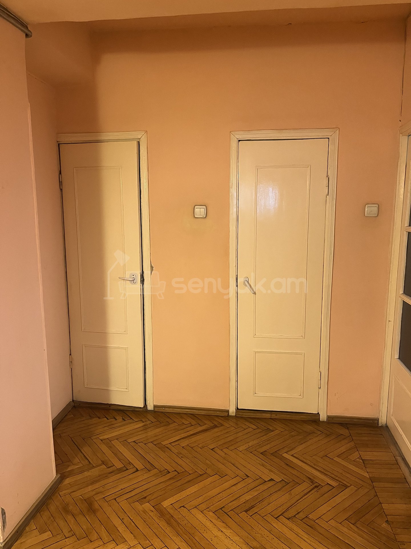 3 Սենյականոց Բնակարան, 90քմ, 7/14 հարկ, Նորմալ Վիճակում