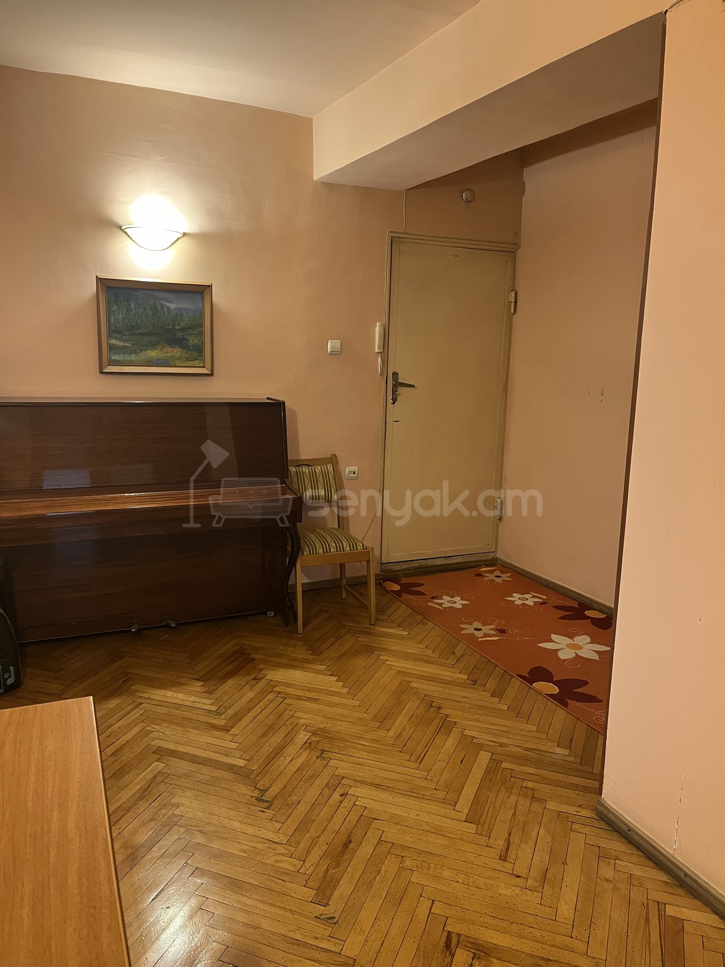 3 Սենյականոց Բնակարան, 90քմ, 7/14 հարկ, Նորմալ Վիճակում