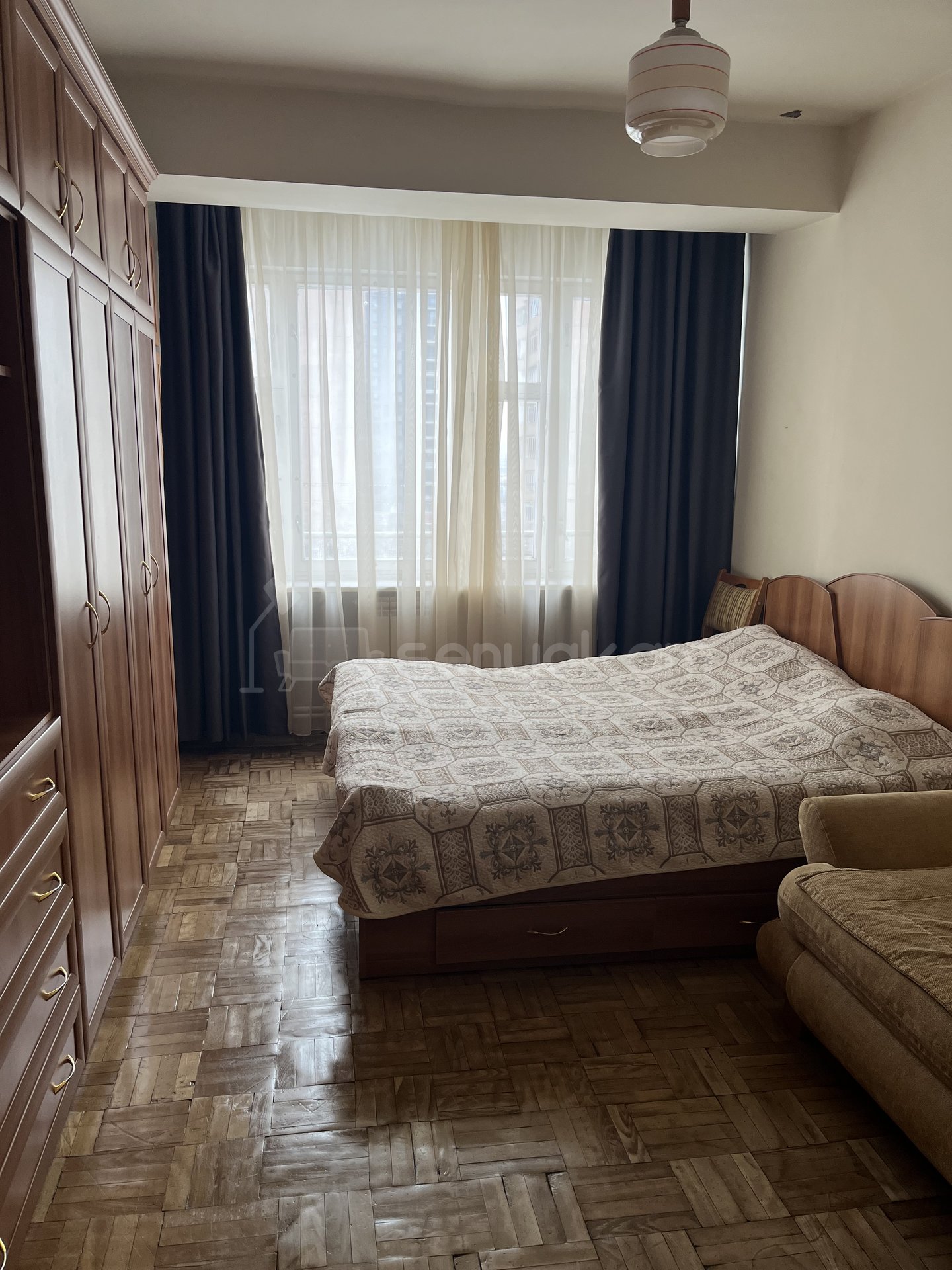 3 Սենյականոց Բնակարան, 90քմ, 7/14 հարկ, Նորմալ Վիճակում