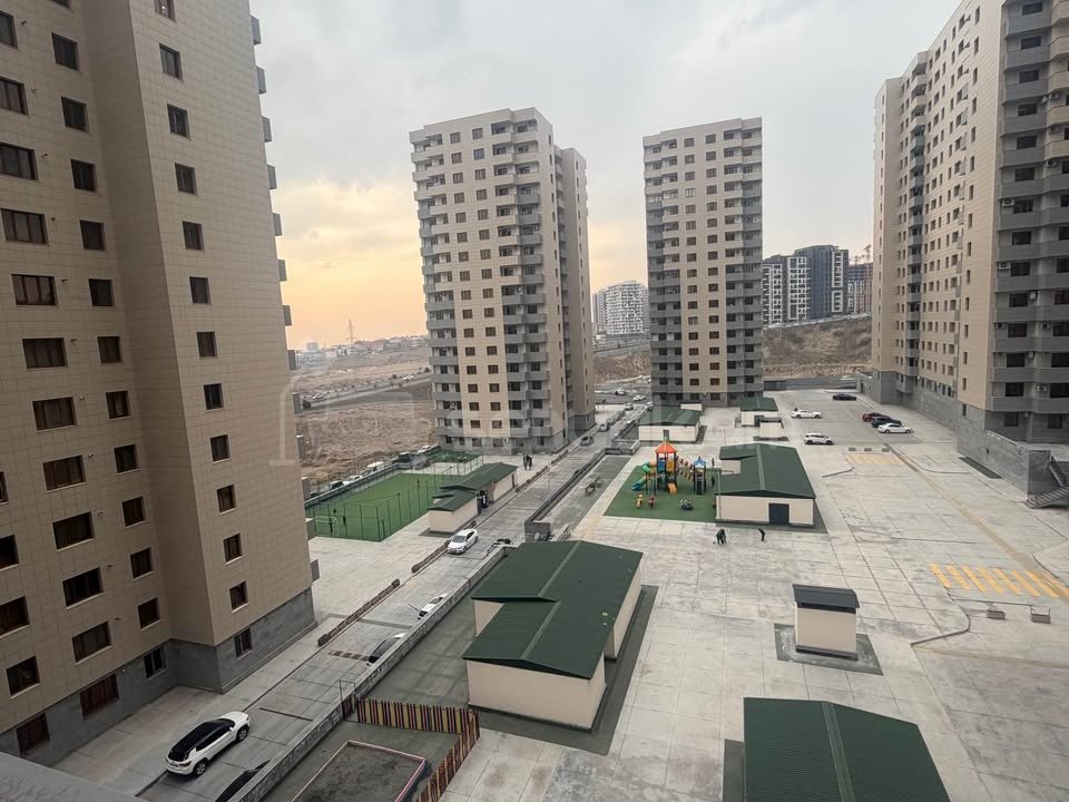 4 Սենյականոց Բնակարան Նորակառույցում, 120քմ, 6/17 հարկ, Կապիտալ Վերանորոգված