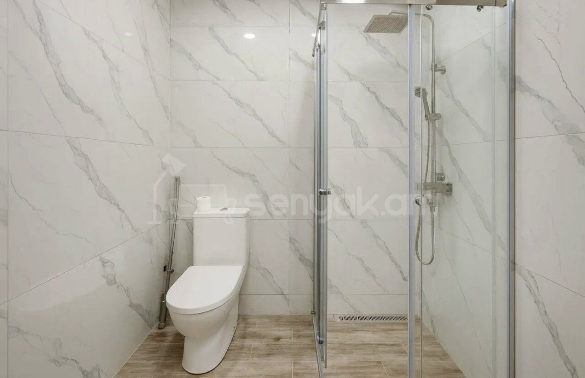 2 Սենյականոց Բնակարան Քարե Շենքում, 37քմ, 4/7 հարկ, Դիզայներական Վերանորոգված, Կահավորված