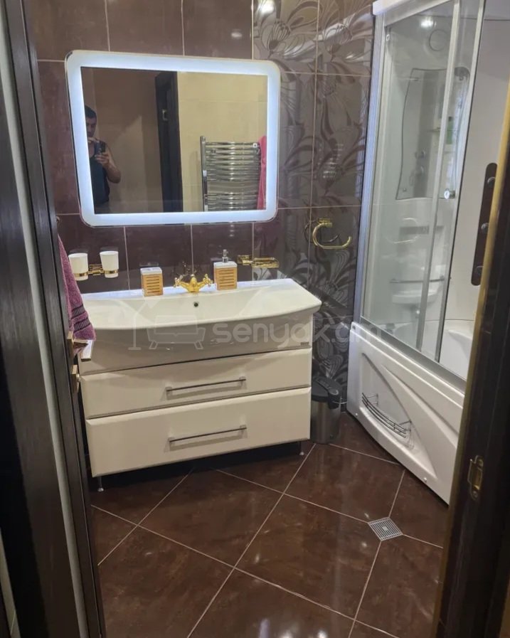 3 Սենյականոց Բնակարան Նորակառույցում, 96քմ, 4/5 հարկ, Կապիտալ Վերանորոգված, Կահավորված