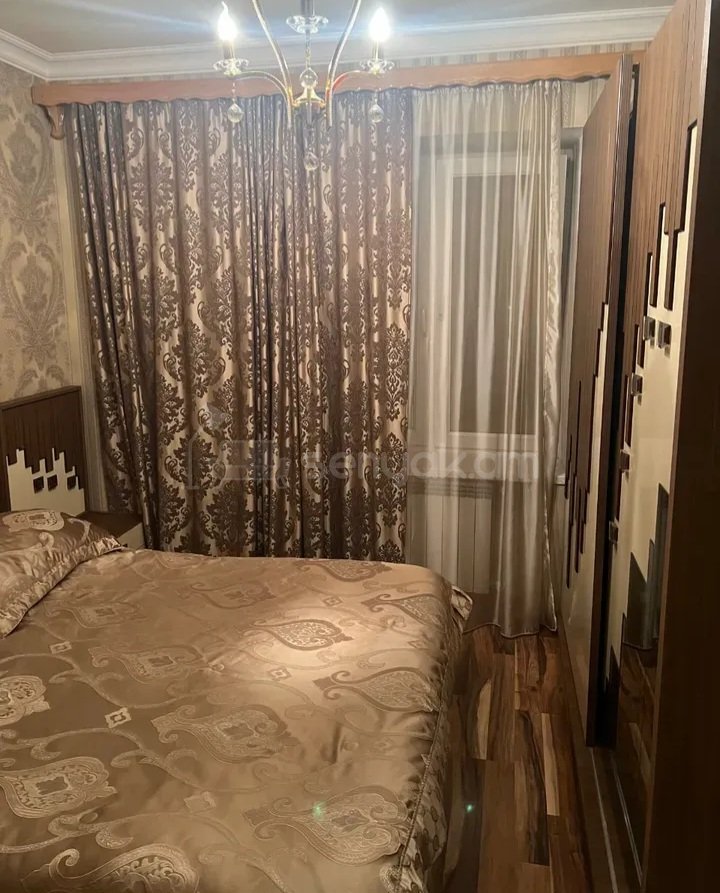 3 Սենյականոց Բնակարան Քարե Շենքում, 89քմ, 4/5 հարկ, Դիզայներական Վերանորոգված, Կահավորված