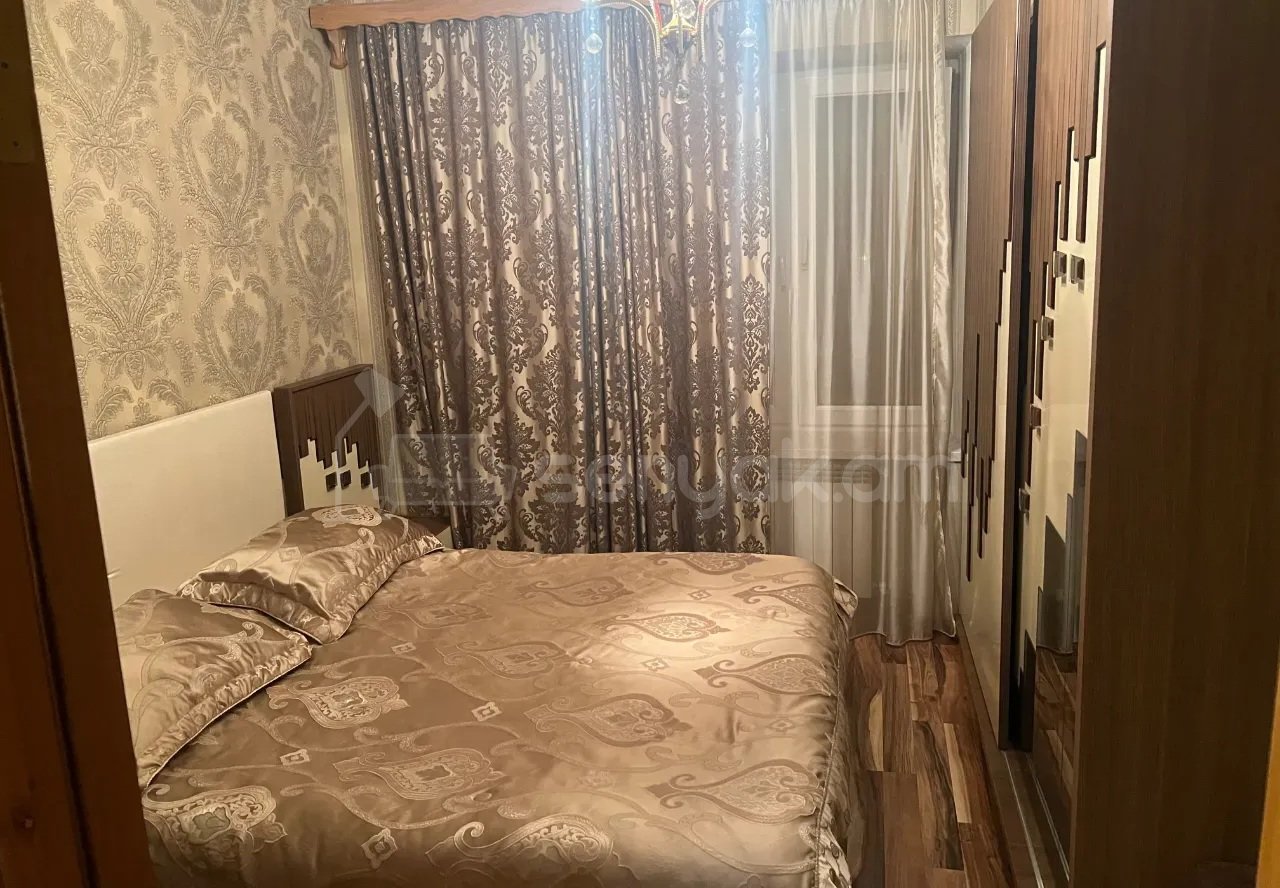 3 Սենյականոց Բնակարան Քարե Շենքում, 89քմ, 4/5 հարկ, Դիզայներական Վերանորոգված, Կահավորված