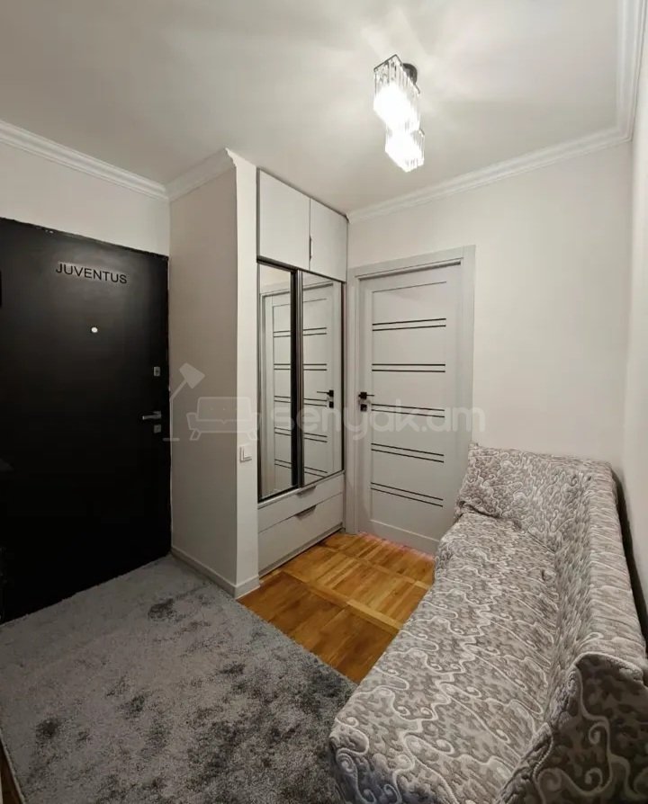 2 Սենյականոց Բնակարան, 54քմ, 3/5 հարկ, Կապիտալ Վերանորոգված, Կահավորված