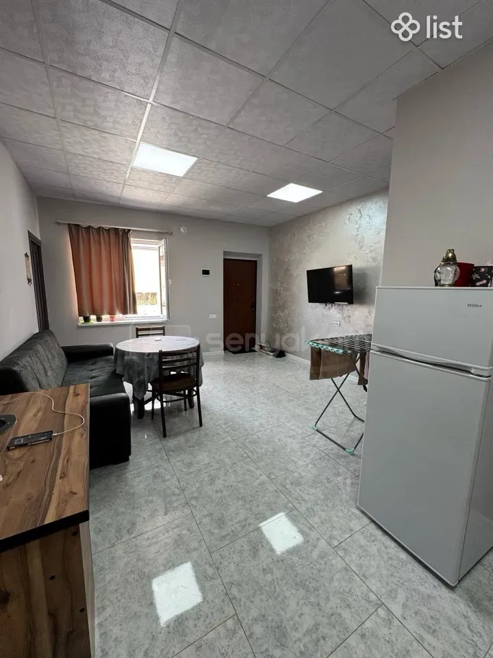 2 Սենյականոց Բնակարան Քարե Շենքում, 56քմ, 1/1 հարկ, Կապիտալ Վերանորոգված, Կահավորված