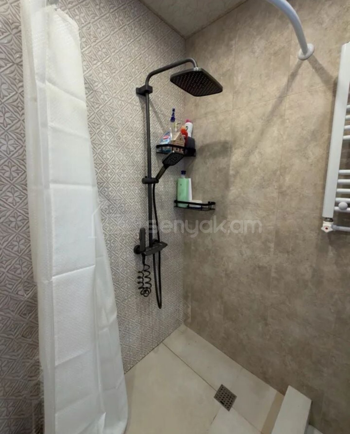 2 Սենյականոց Բնակարան Քարե Շենքում, 48քմ, 5/5 հարկ, Կապիտալ Վերանորոգված