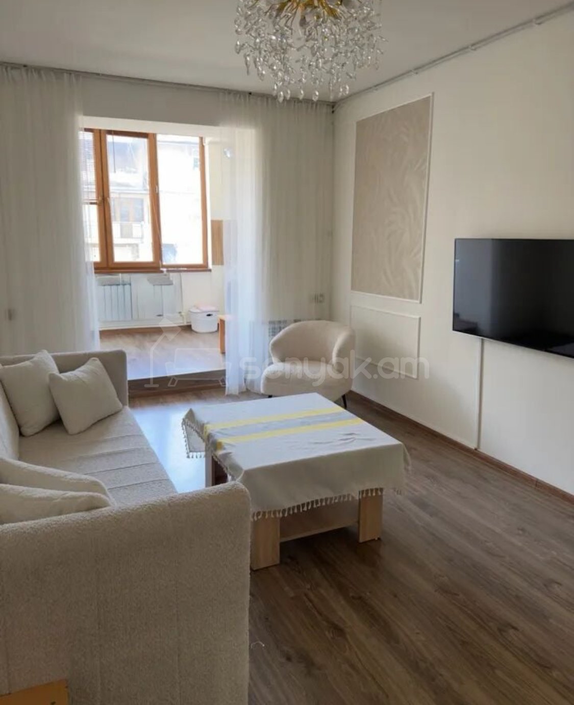 2 Սենյականոց Բնակարան Քարե Շենքում, 48քմ, 5/5 հարկ, Կապիտալ Վերանորոգված