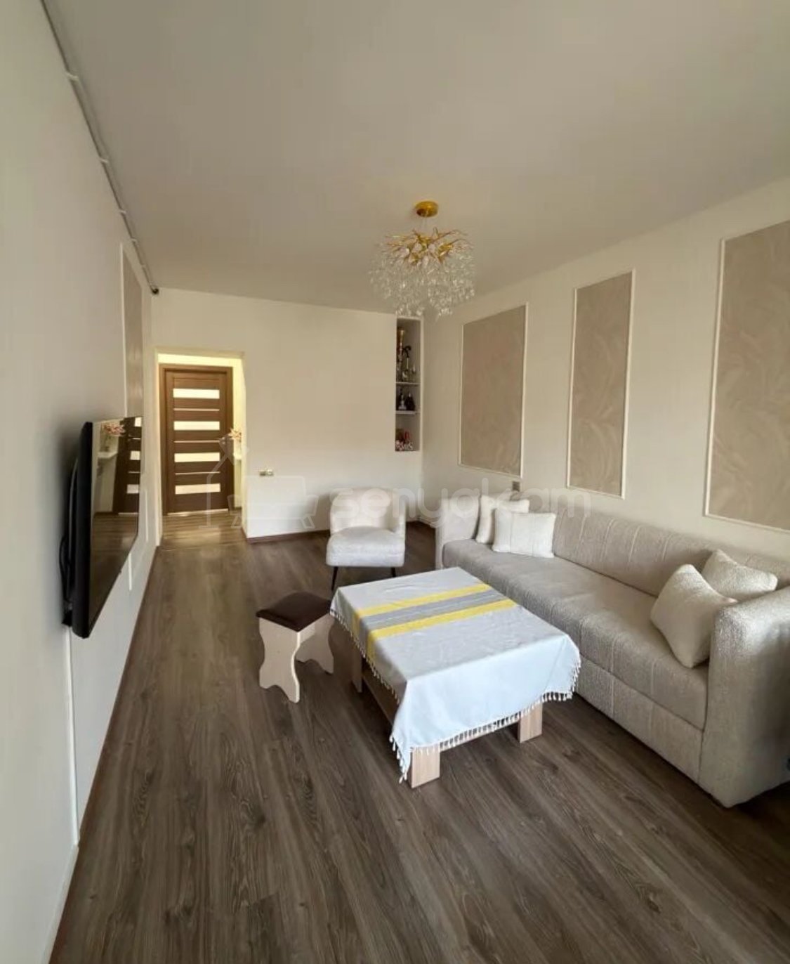 2 Սենյականոց Բնակարան Քարե Շենքում, 48քմ, 5/5 հարկ, Կապիտալ Վերանորոգված