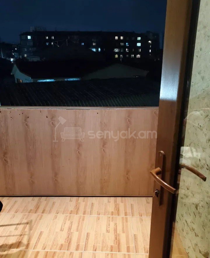 2 Սենյականոց Բնակարան Քարե Շենքում, 67քմ, 3/4 հարկ, Կապիտալ Վերանորոգված