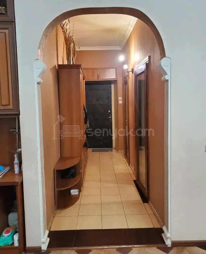 2 Սենյականոց Բնակարան Քարե Շենքում, 67քմ, 3/4 հարկ, Կապիտալ Վերանորոգված