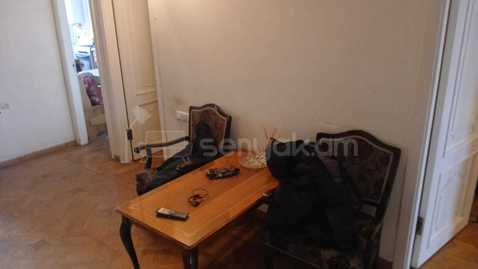 3 Սենյականոց Բնակարան, 80քմ, 5/10 հարկ, Նորմալ Վիճակում, Կահավորված, Արևկող