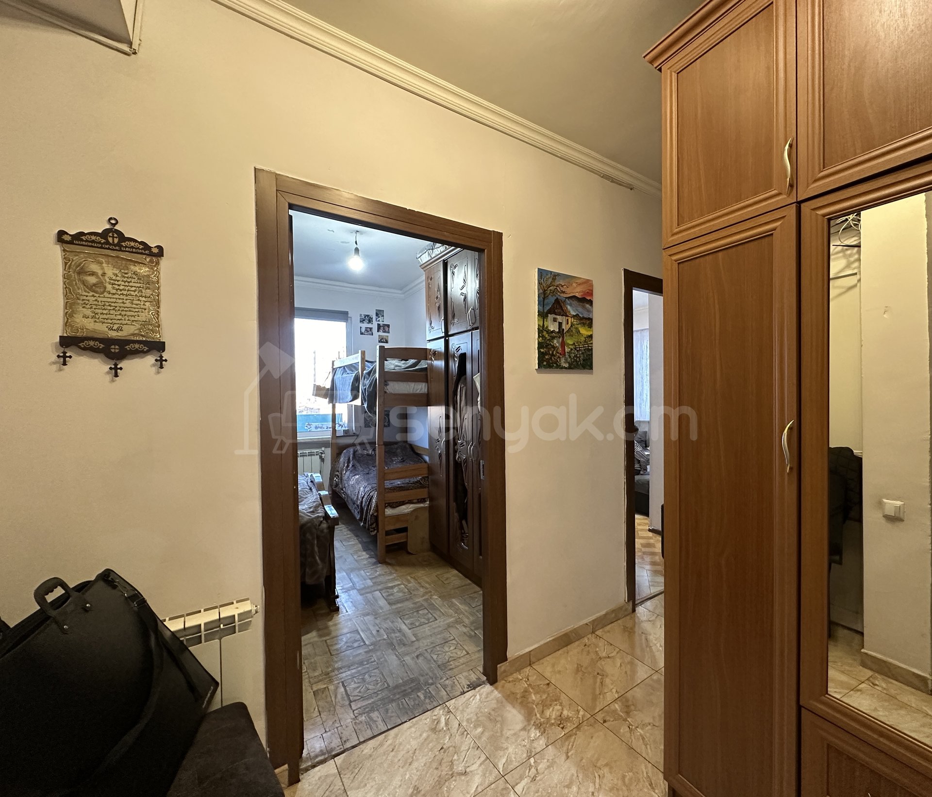 2 Սենյականոց Բնակարան, 41քմ, 8/9 հարկ, Կապիտալ Վերանորոգված