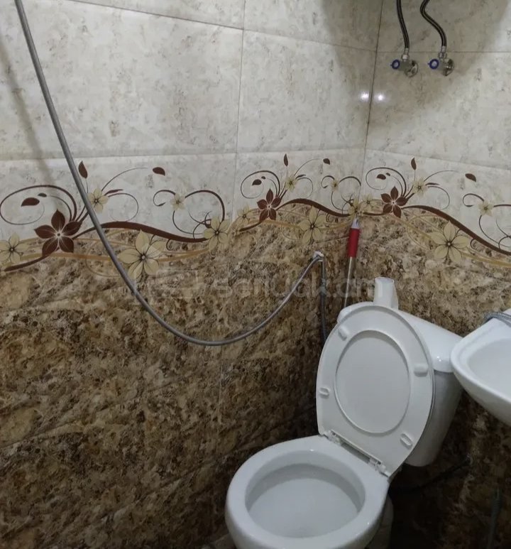 1 Սենյականոց Բնակարան Քարե Շենքում, 35քմ, 1/1 հարկ, Նորմալ Վիճակում, Կահավորված