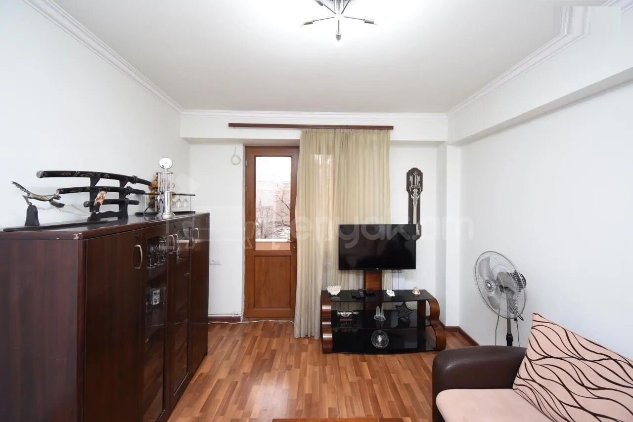 3 Սենյականոց Բնակարան Նորակառույցում, 113քմ, 5/12 հարկ, Դիզայներական Վերանորոգված