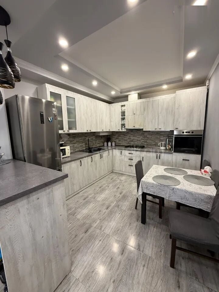 4 Սենյականոց Բնակարան, 123քմ, 8/13 հարկ, Դիզայներական Վերանորոգված