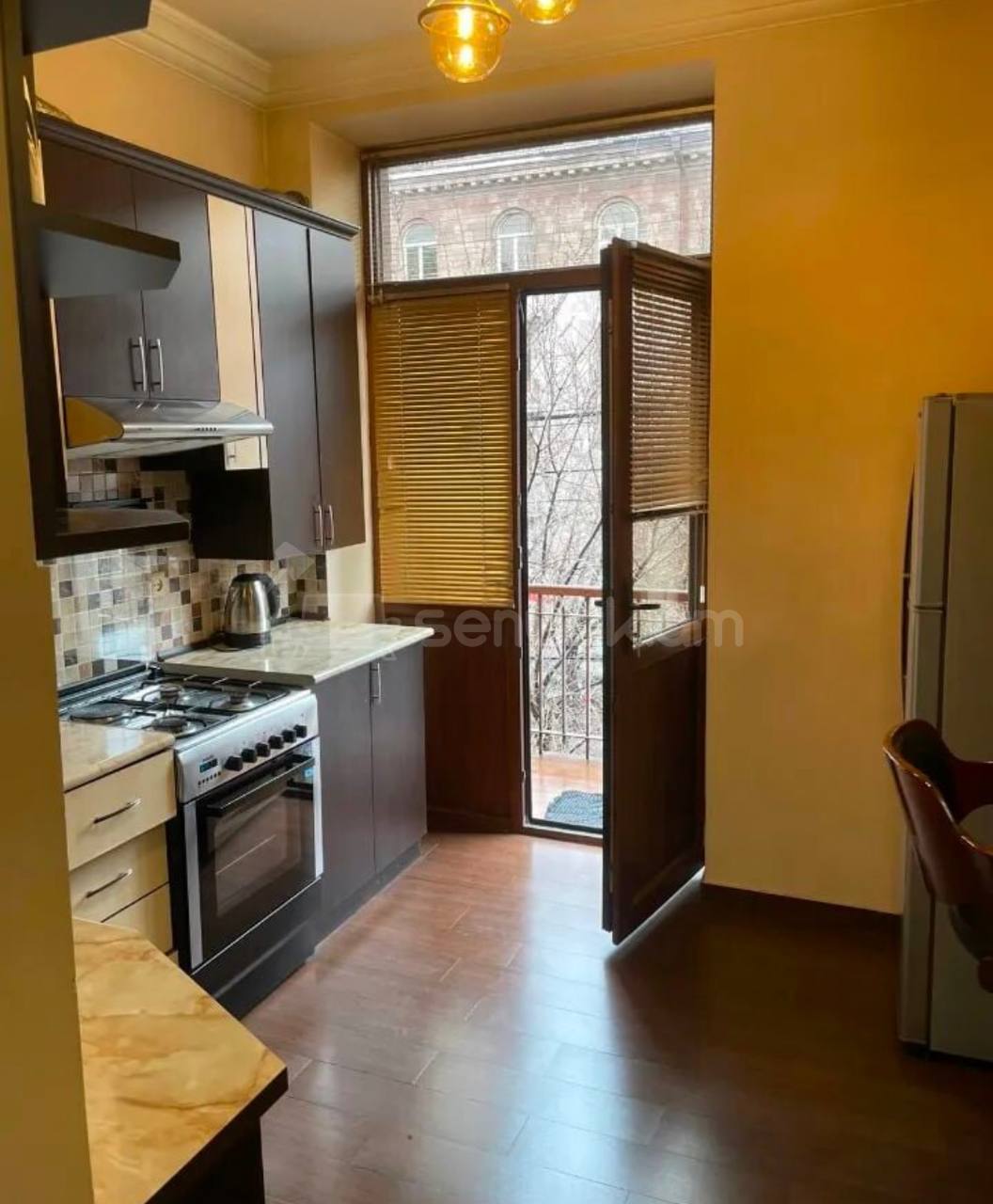 2 Սենյականոց Բնակարան Քարե Շենքում, 45քմ, 3/5 հարկ, Կապիտալ Վերանորոգված, Կահավորված