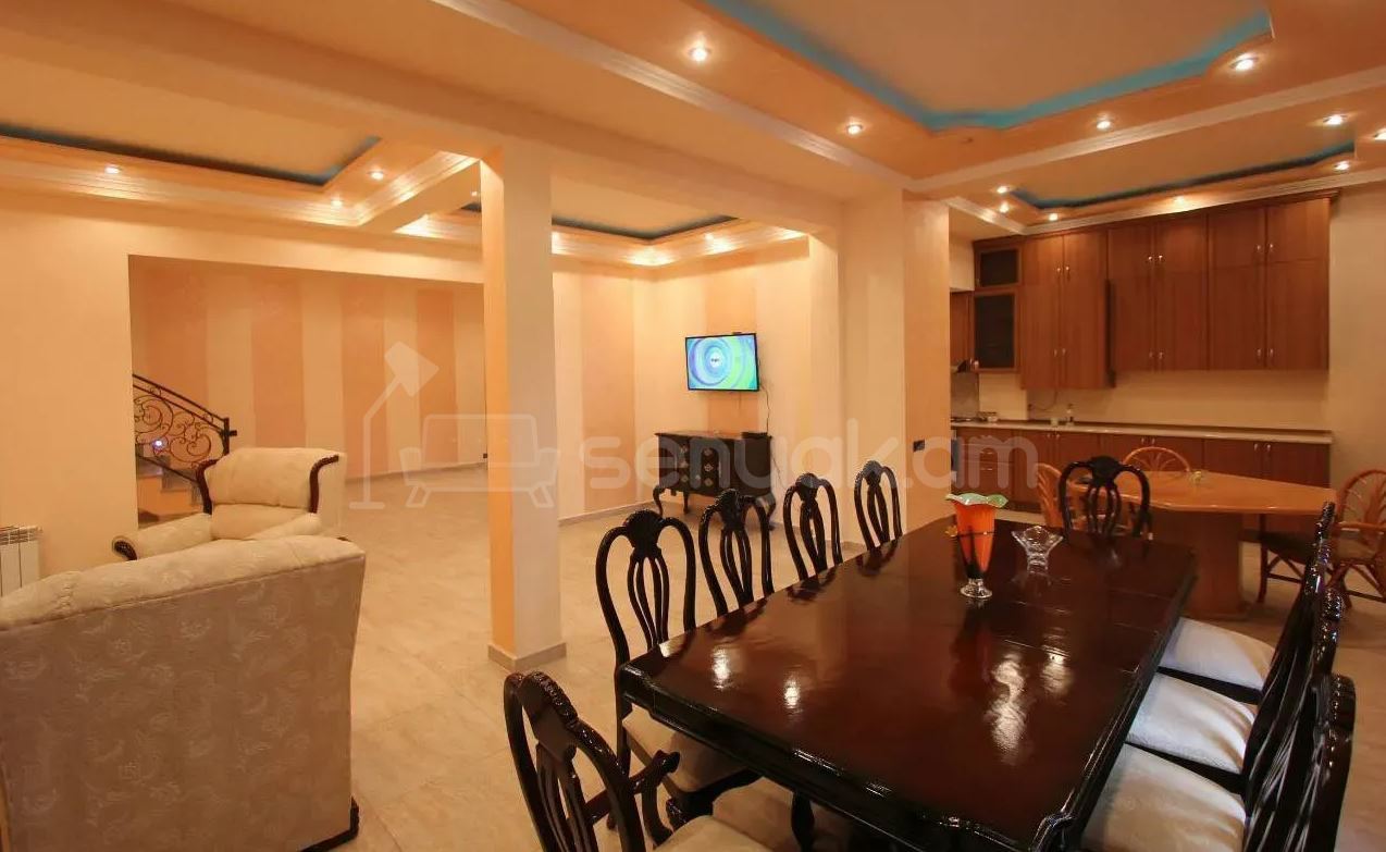 4 Սենյականոց Բնակարան Քարե Շենքում, 150քմ, 3/4 հարկ, Կապիտալ Վերանորոգված, Կահավորված, Արևկող