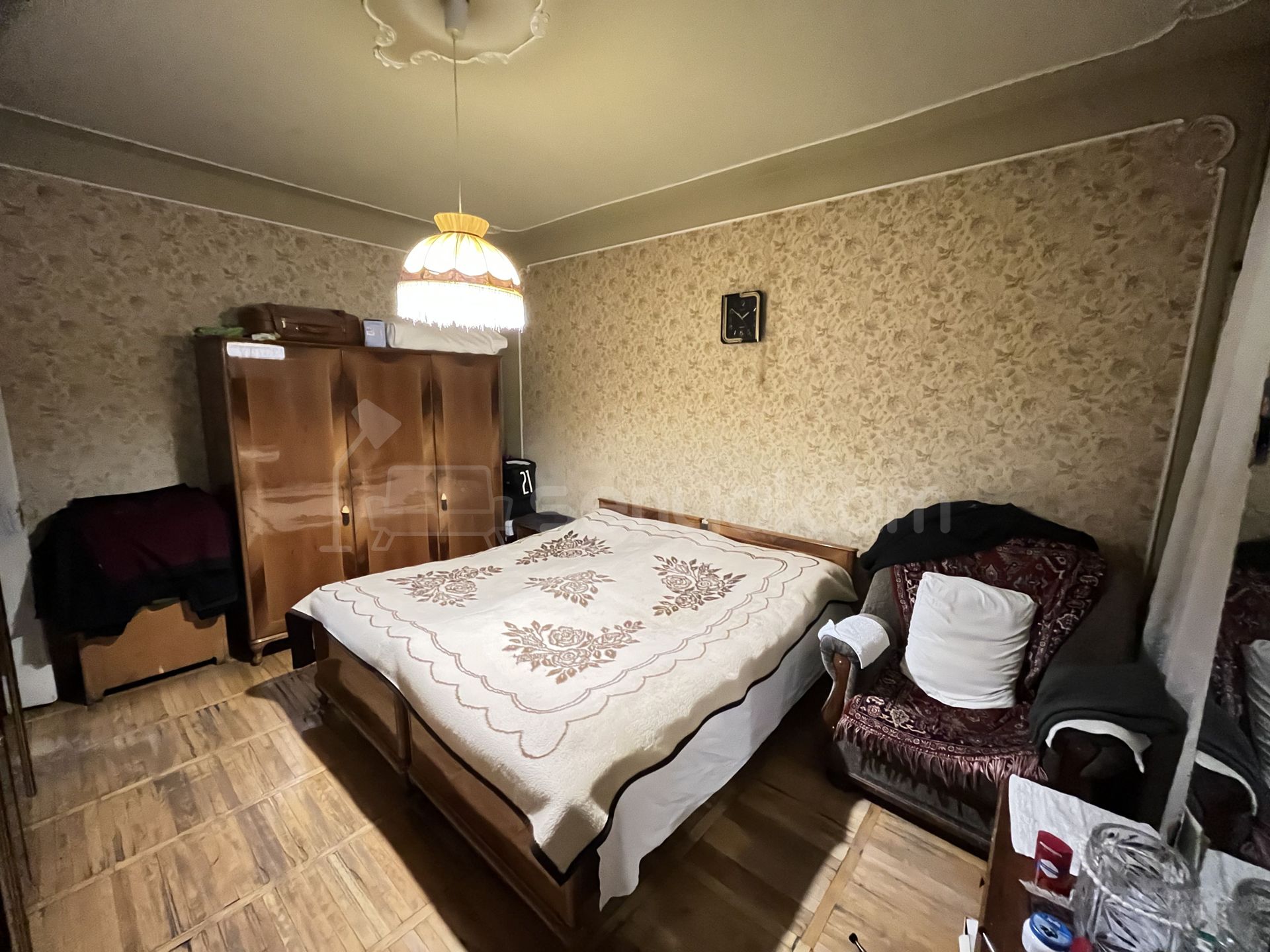 3 Սենյականոց Բնակարան Քարե Շենքում, 85քմ, 3/5 հարկ, Պետական Վիճակում