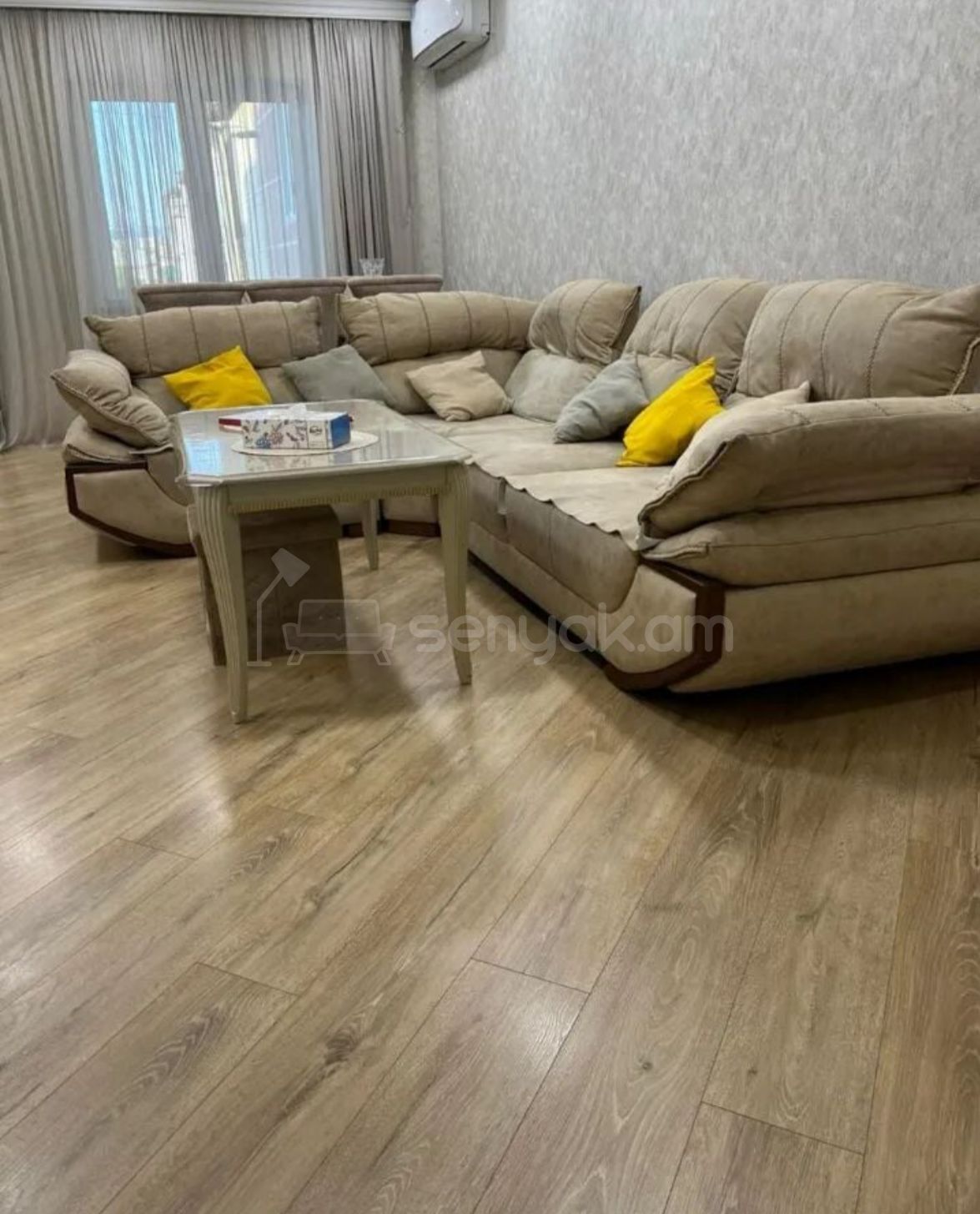 3 Սենյականոց Բնակարան Քարե Շենքում, 60քմ, 4/5 հարկ, Կապիտալ Վերանորոգված, Կահավորված