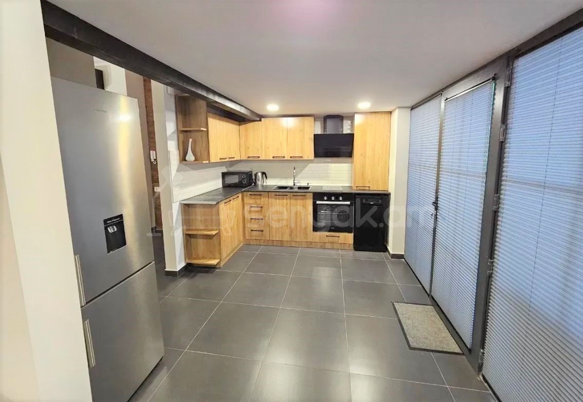 3 Սենյականոց Բնակարան Քարե Շենքում, 101քմ, 5/5 հարկ, Դիզայներական Վերանորոգված, Կահավորված, Արևկող