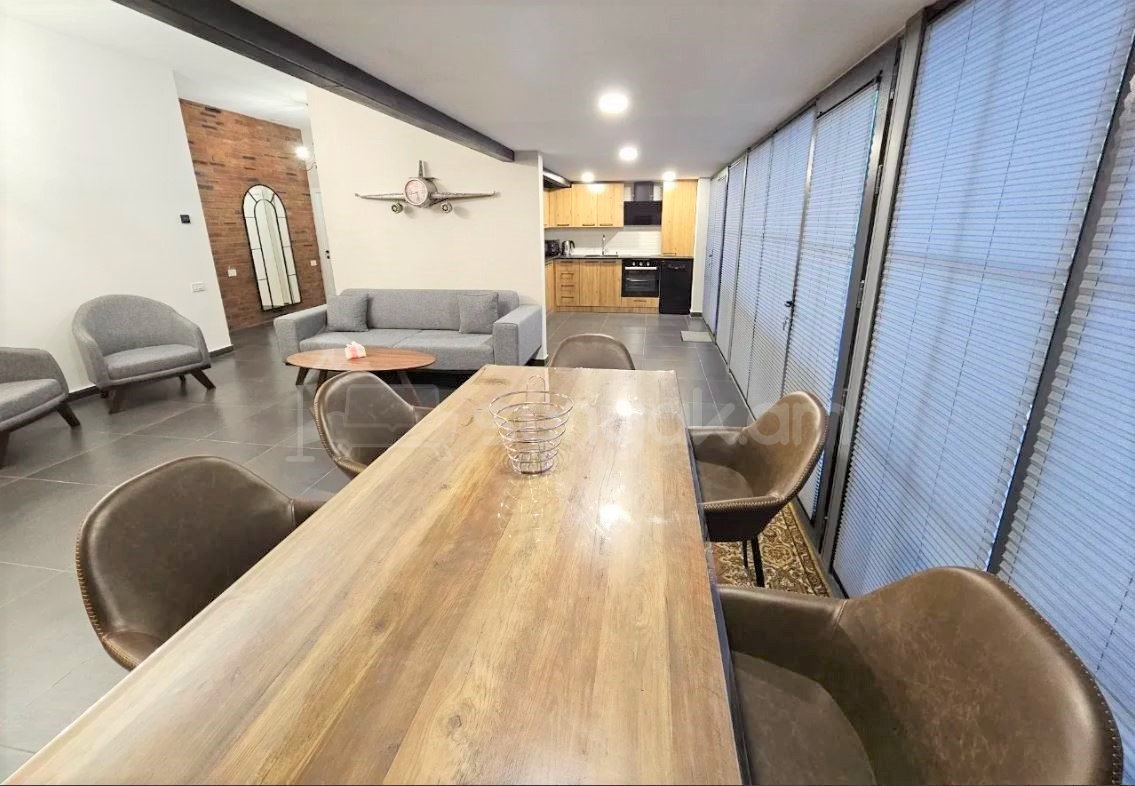 3 Սենյականոց Բնակարան Քարե Շենքում, 101քմ, 5/5 հարկ, Դիզայներական Վերանորոգված, Կահավորված, Արևկող