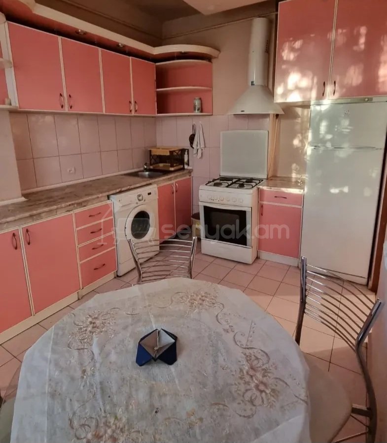 2 Սենյականոց Բնակարան Քարե Շենքում, 45քմ, 3/9 հարկ, Կապիտալ Վերանորոգված, Կահավորված