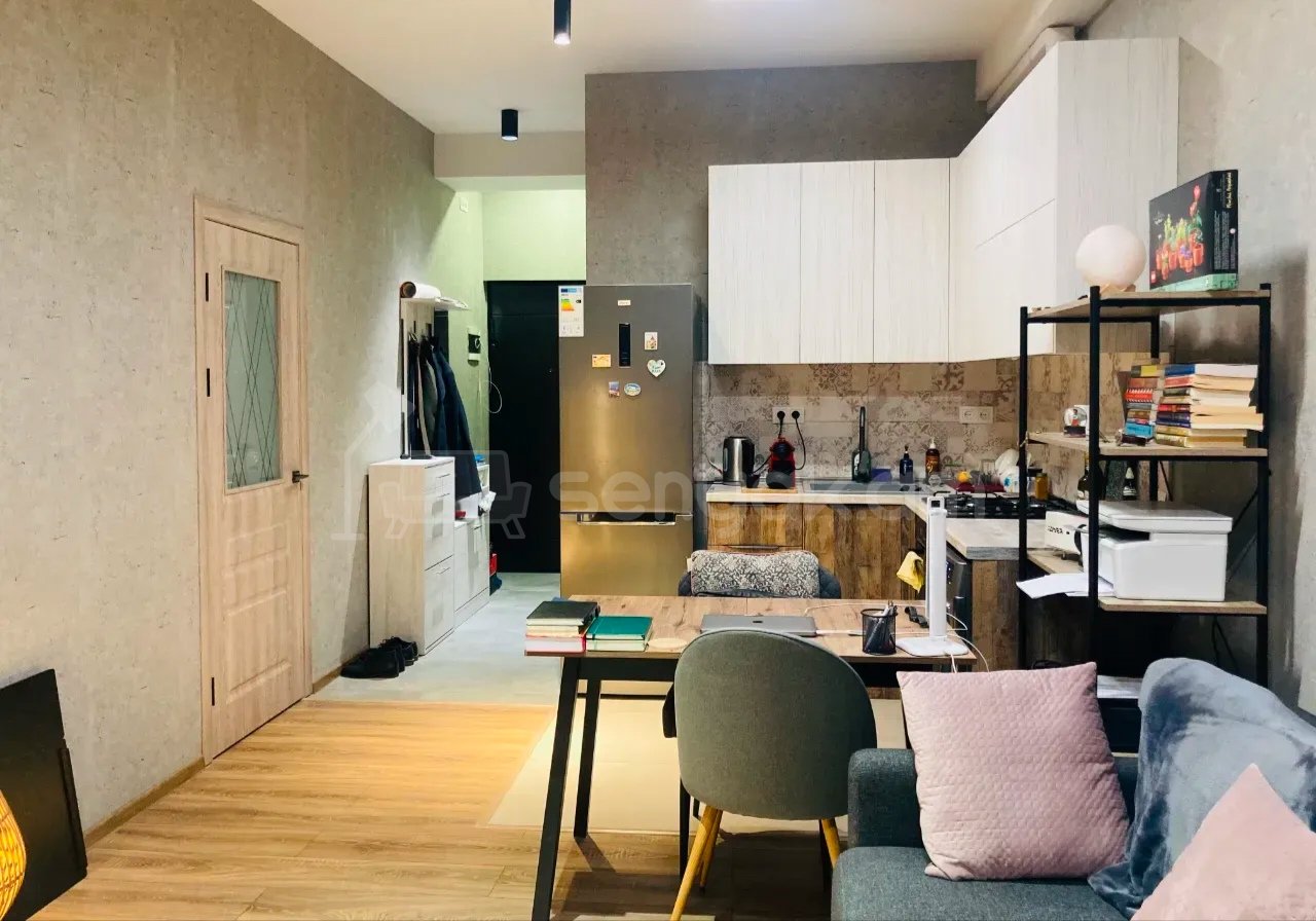 2 Սենյականոց Բնակարան, 45քմ, 6/7 հարկ, Դիզայներական Վերանորոգված, Կահավորված