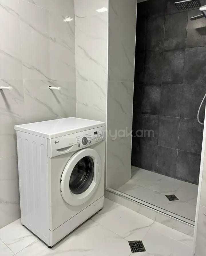 2 Սենյականոց Բնակարան Նորակառույցում, 48քմ, 12/13 հարկ, Դիզայներական Վերանորոգված, Կահավորված, Արևկող